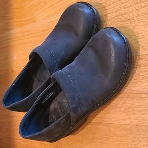 BORN Black Nubuck Peggy Clogs 7